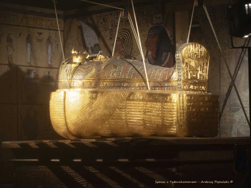 3 Tutankhamun's burial chamber - Photo Art Gallery by Andrzej Popielski
