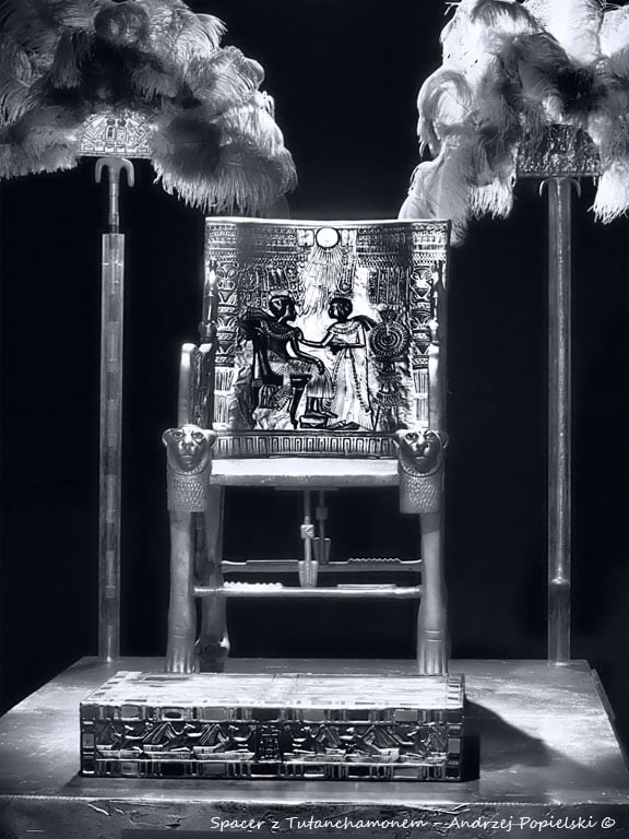 7 Walking with Tutankhamun - Photo Art Gallery by Andrzej Popielski