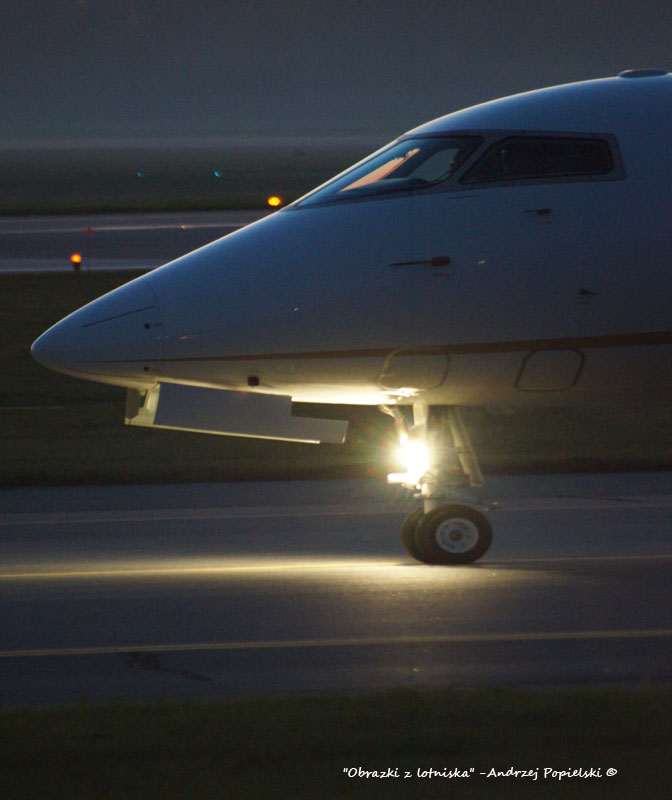 Airport pictures 14 - Photo Art Gallery by Andrzej Popielski