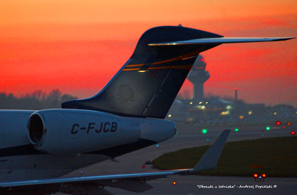 Airport pictures 17 - Photo Art Gallery by Andrzej Popielski
