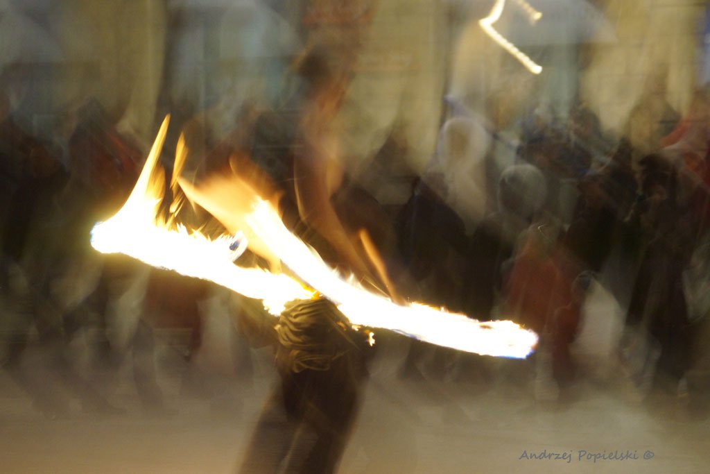 Street entertainment - Photopictures, Photo Art Gallery by Andrzej Popielski